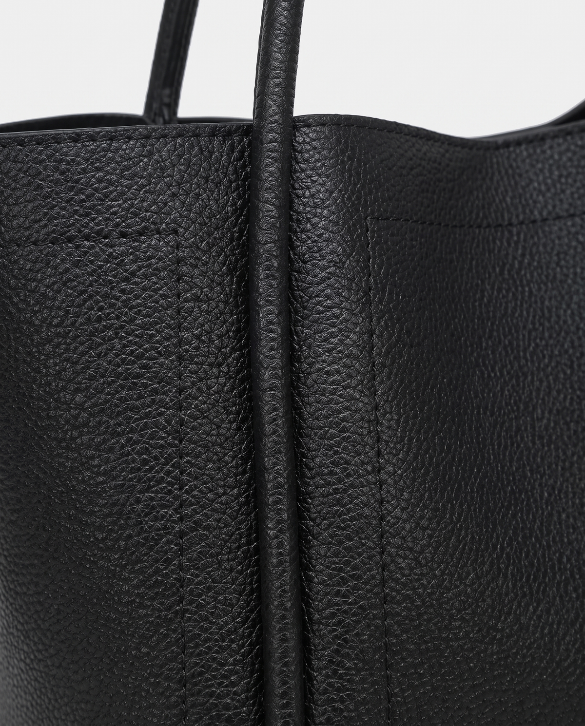 Le Tote Louise — Allure Minimaliste